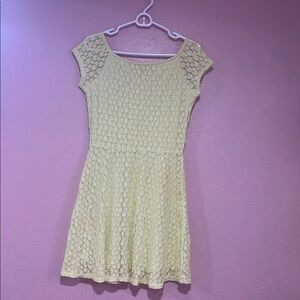 Yellow Lace Short Sleeve Dress